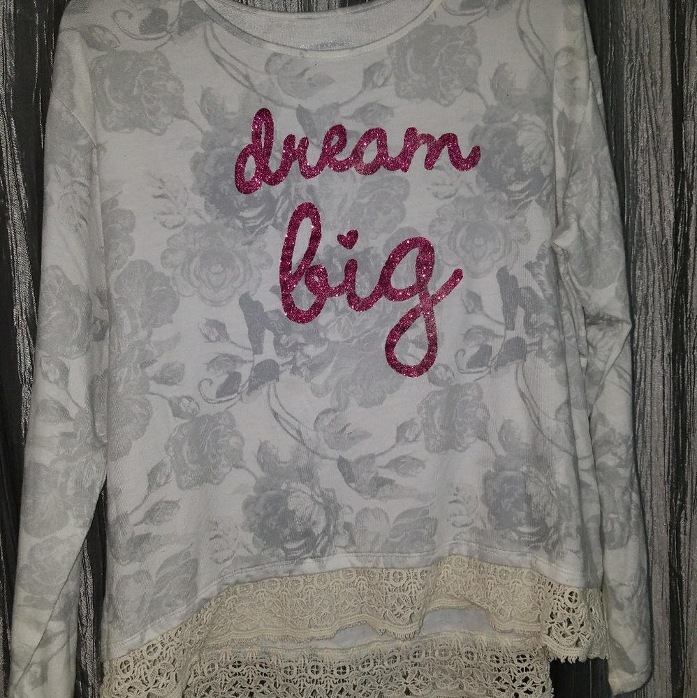 Lightweight girls 20 or women's medium sweater GUC